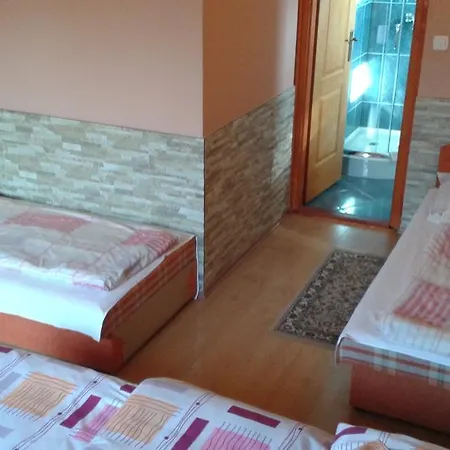 Gerendas Vendeghaz Guest house Kerecsend