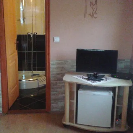 Gerendas Vendeghaz Guest house Kerecsend